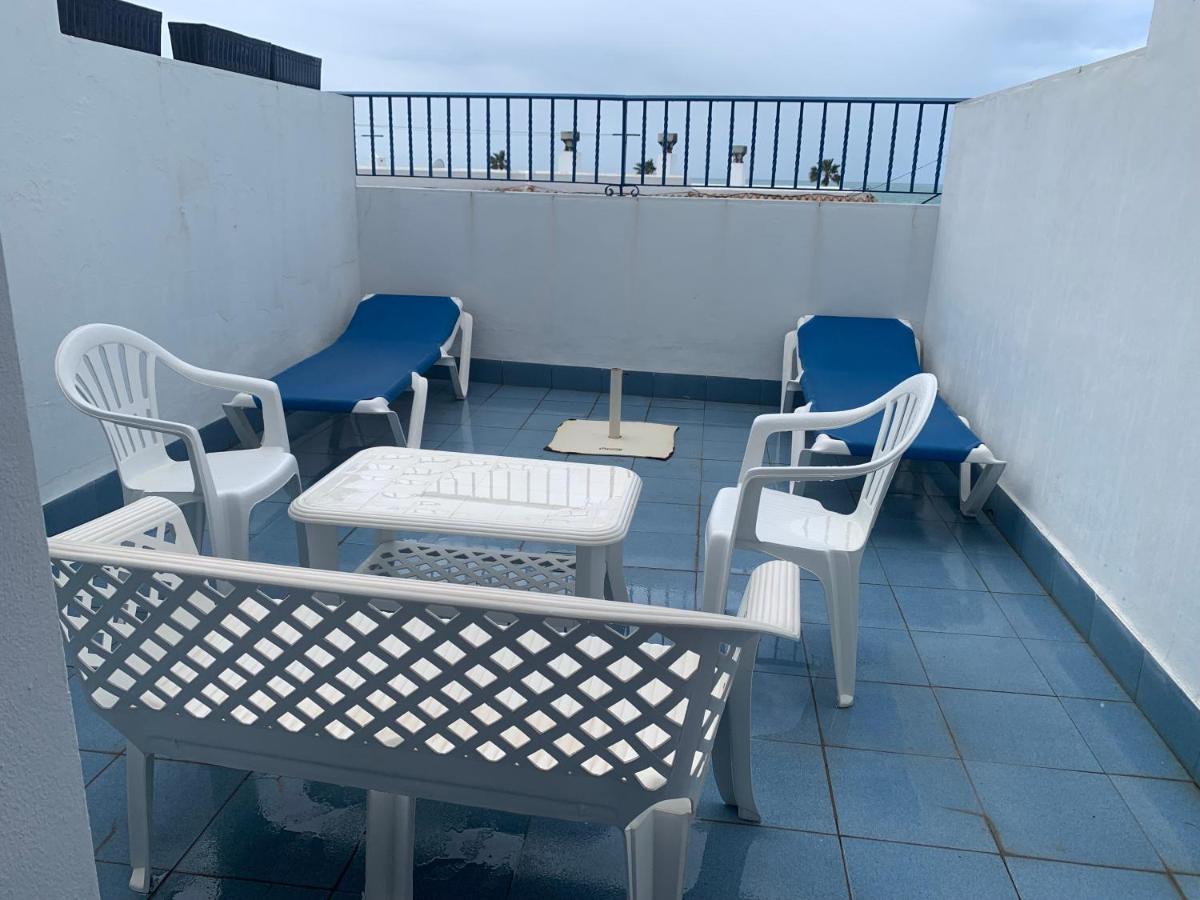 Apartahotel Playa Conil Conil De La Frontera Bagian luar foto